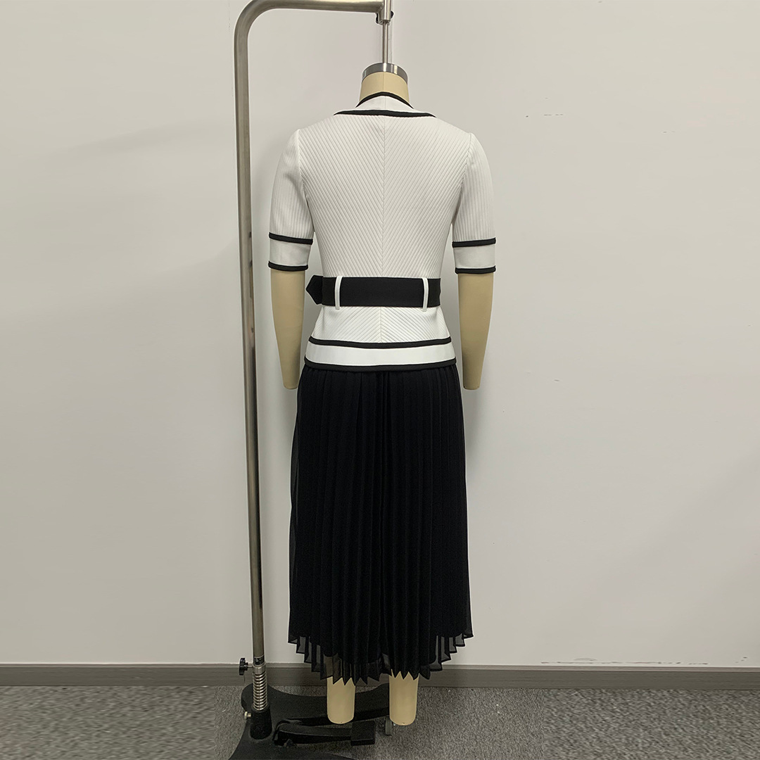 Vintage Fashion Exhibition - 섹시한 V 넥 버튼 벨트 플리츠