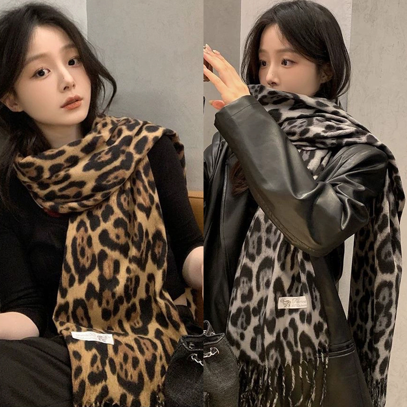 Vintage Fashion Knitwear - 2025년 신상 레트로 실크 레오파드 패턴