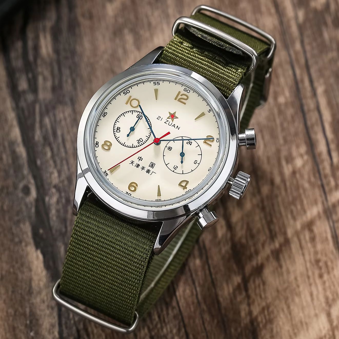 남성용 시계 1963 파일럿 오토매틱 시계 42mm 방 - Vintage Fashion Complete 리뷰 및 가격